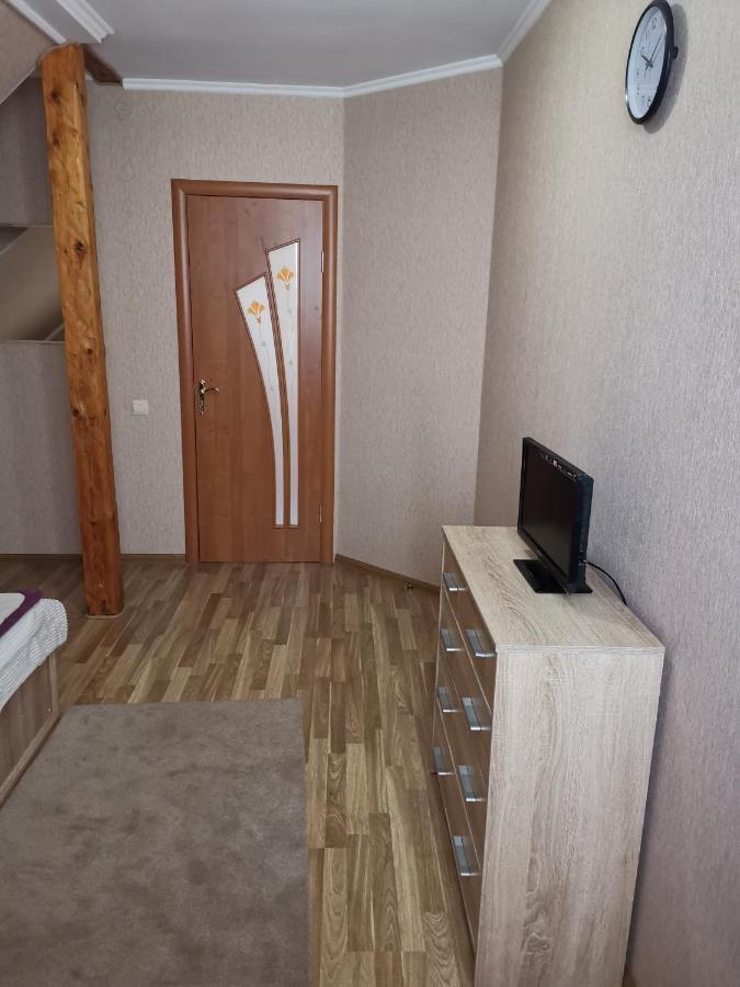 Номер В Приватному Будинку Morschyn Exterior foto
