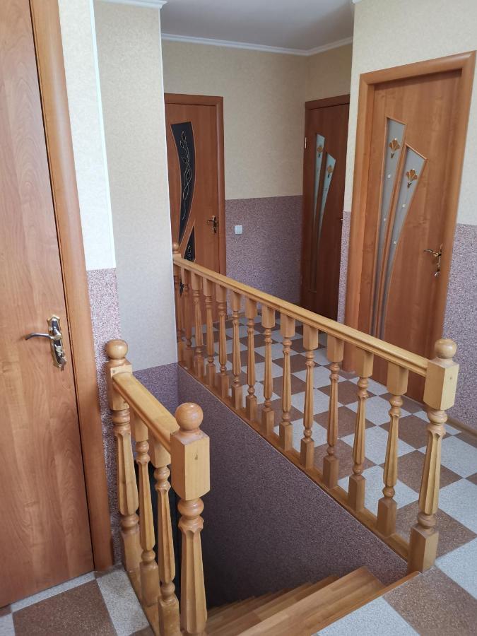 Номер В Приватному Будинку Morschyn Exterior foto