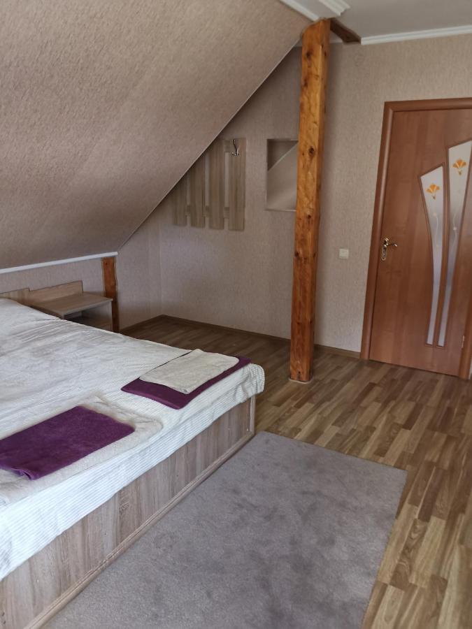 Номер В Приватному Будинку Morschyn Exterior foto